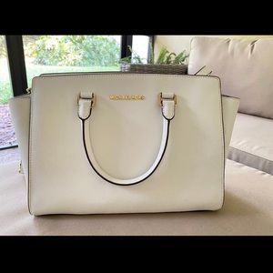 Walt Disney World Christmas Holiday Tote